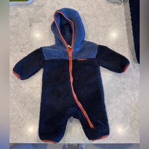 Old Navy 3-6 month Cozy Blue and Navy Kids One Piece